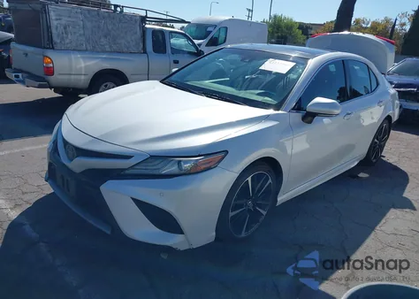 2018 Toyota Camry Xse из США, поврежденный, VIN 4T1B61HKXJU071747